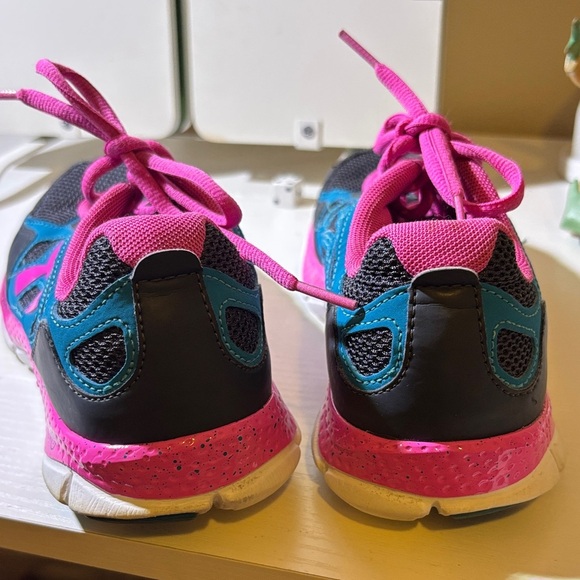 Under Armour Black and Pink Athletic Shoes - Picture 3 of 4